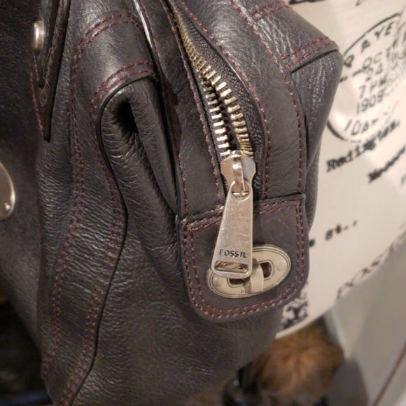 Used Fossil Black Handbag - Picture 3 of 6